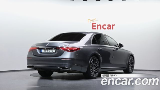 Mercedes-Benz S-Class 2022 — photo 2