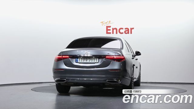 Mercedes-Benz S-Class 2022 — photo 4