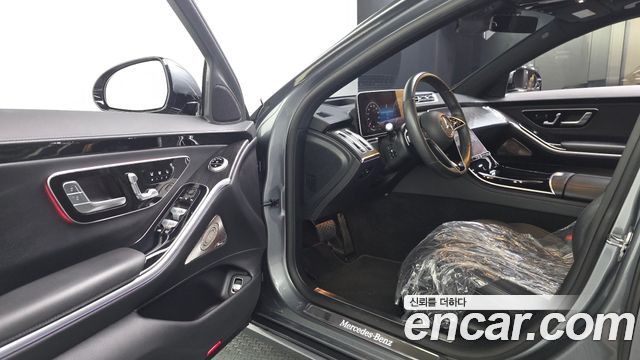 Mercedes-Benz S-Class 2022 — photo 13
