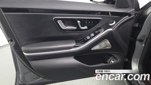 Mercedes-Benz S-Class 2022 — photo 14