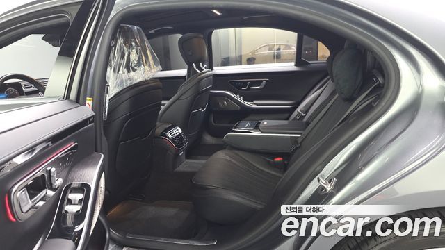 Mercedes-Benz S-Class 2022 — photo 16