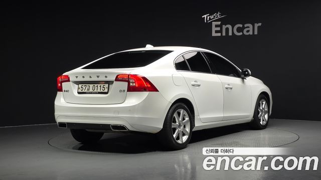 Volvo S60 2017 — photo 2