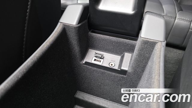 Volvo S60 2017 — photo 16
