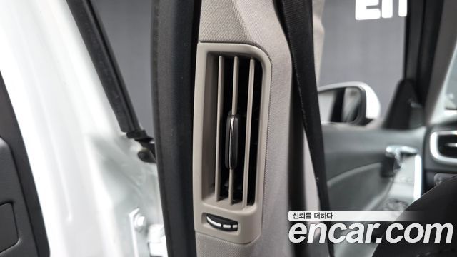 Volvo S60 2017 — photo 30