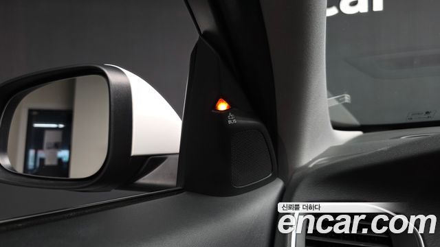 Volvo S60 2017 — photo 36