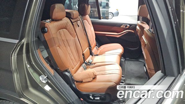 BMW X7 2025 — photo 17