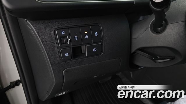 Hyundai Staria 2025 — photo 14