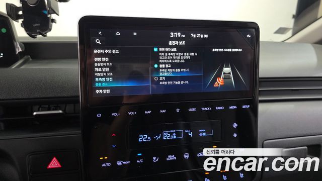 Hyundai Staria 2025 — photo 17