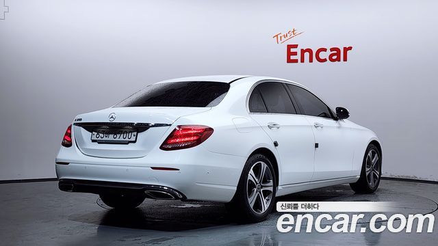 Mercedes-Benz E-Class 2019 — photo 2