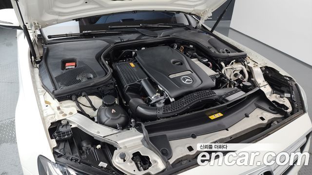 Mercedes-Benz E-Class 2019 — photo 6