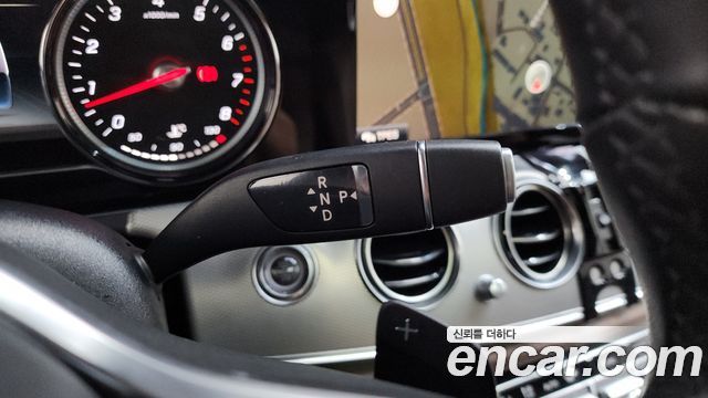 Mercedes-Benz E-Class 2019 — photo 9