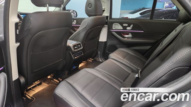 Mercedes-Benz GLE-Class 2025 — photo 10