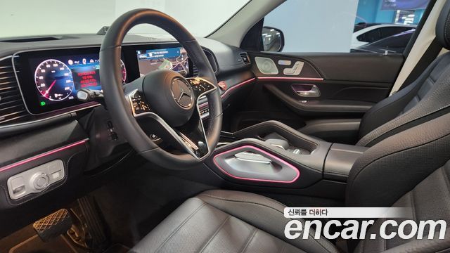 Mercedes-Benz GLE-Class 2025 — photo 15