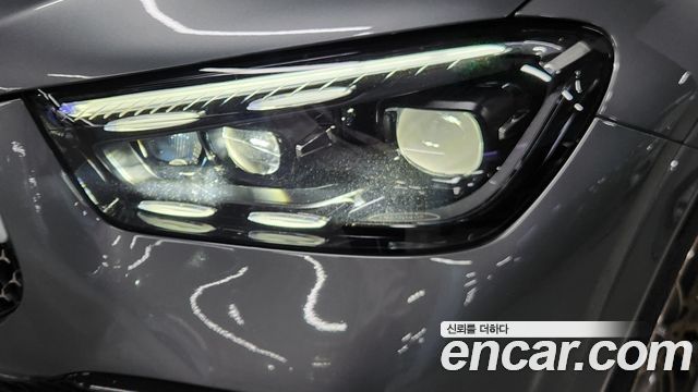 Mercedes-Benz GLE-Class 2025 — photo 17