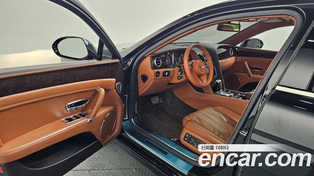 Bentley Flying Spur 2014 — photo 10
