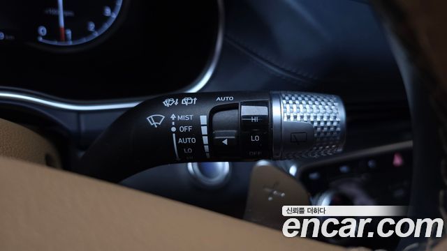 Genesis GV80 2021 — photo 22