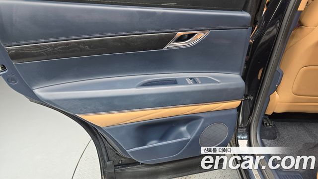 Genesis GV80 2021 — photo 15