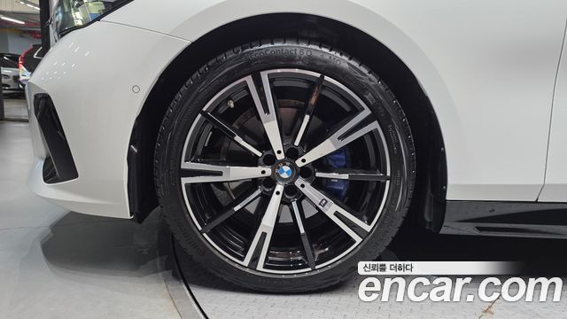 BMW 5-Series 2026 — photo 5