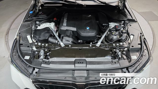 BMW 5-Series 2026 — photo 6