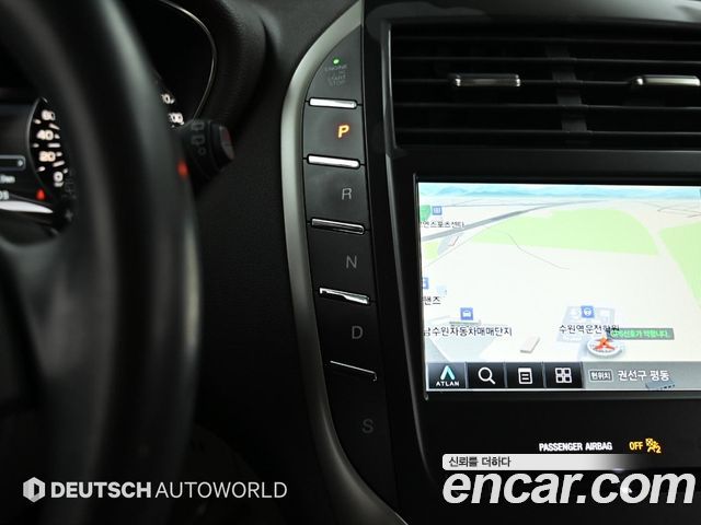 Lincoln MKC 2019 — photo 9