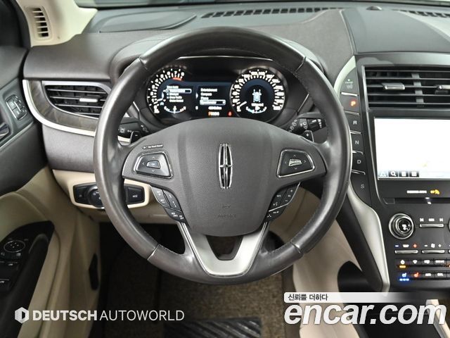 Lincoln MKC 2019 — photo 13