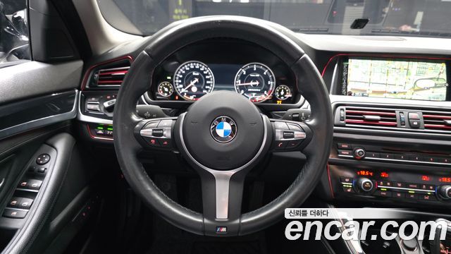 BMW 5-Series 2016 — photo 13