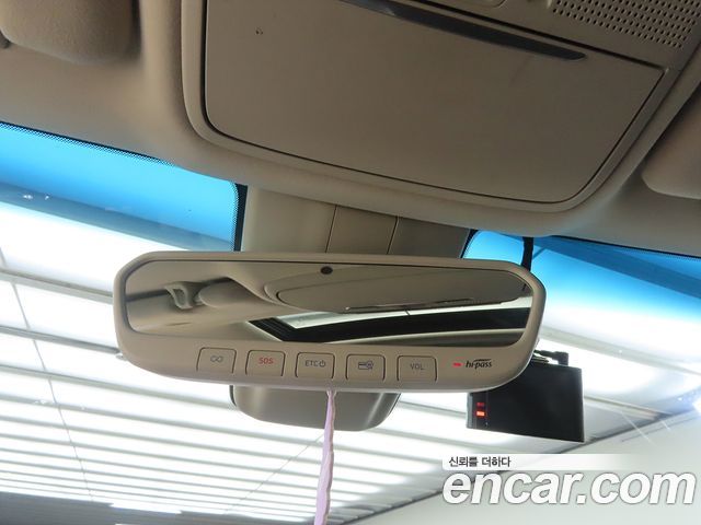 Genesis G90 2019 — photo 12