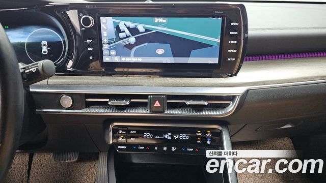 Kia K5 2022 — photo 18