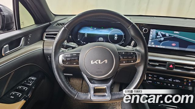 Kia K5 2022 — photo 19