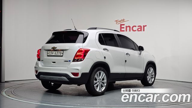 Chevrolet Korea Trax 2018 — photo 2