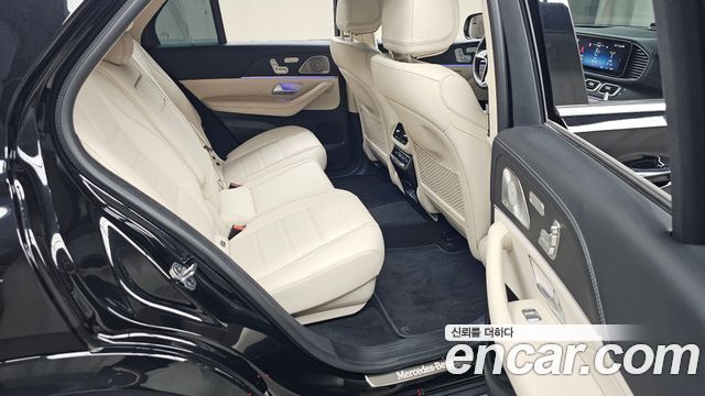 Mercedes-Benz GLE-Class 2025 — photo 17