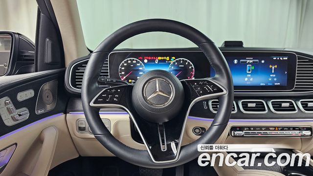 Mercedes-Benz GLE-Class 2025 — photo 19