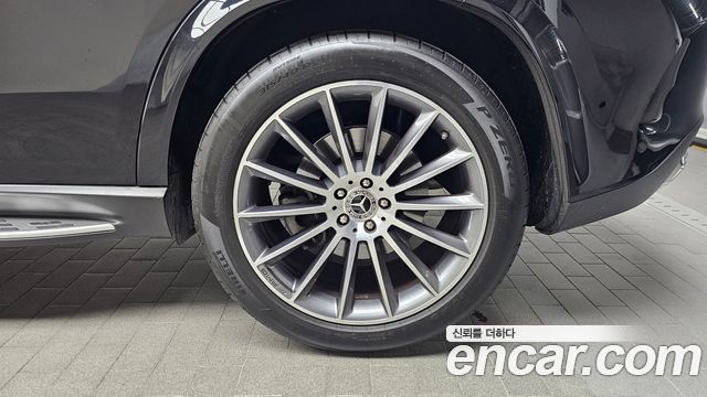 Mercedes-Benz GLE-Class 2025 — photo 7