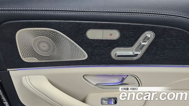 Mercedes-Benz GLE-Class 2025 — photo 27