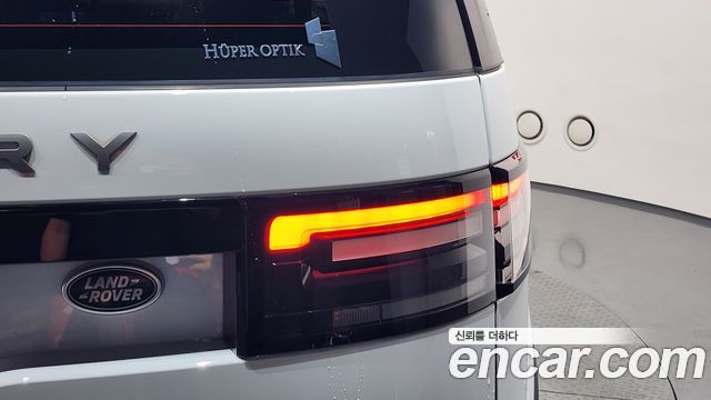 Land Rover Discovery 2019 — photo 9