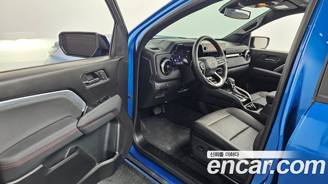 Chevrolet Korea Colorado 2024 — photo 10