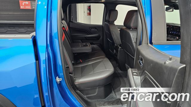 Chevrolet Korea Colorado 2024 — photo 12