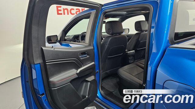 Chevrolet Korea Colorado 2024 — photo 13