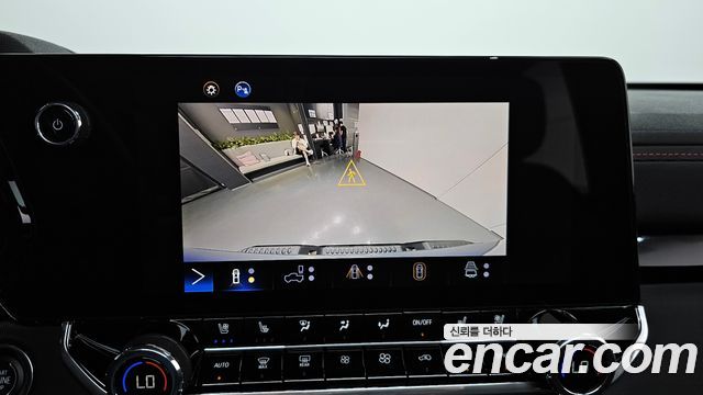 Chevrolet Korea Colorado 2024 — photo 17