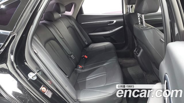 Hyundai Sonata 2022 — photo 12