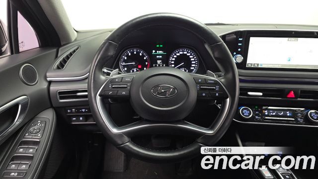 Hyundai Sonata 2022 — photo 13