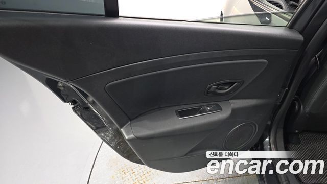 Renault Korea SM3 2013 — photo 15
