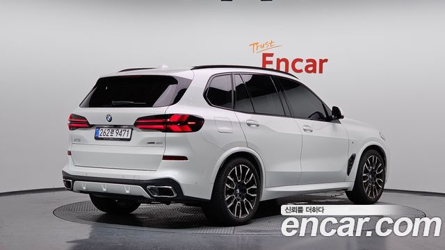 BMW X5 2026 — photo 2