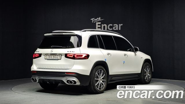 Mercedes-Benz GLB-Class 2021 — photo 2