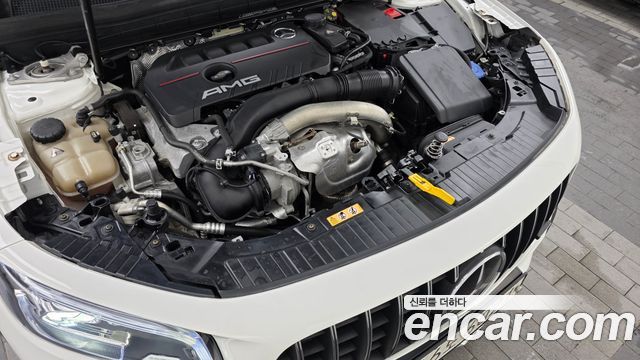 Mercedes-Benz GLB-Class 2021 — photo 6
