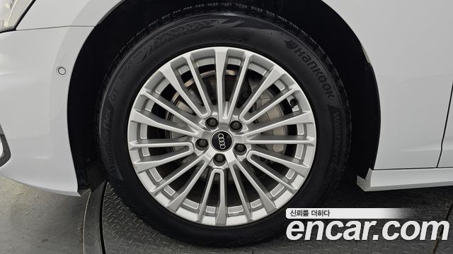 Audi A6 2021 — photo 5