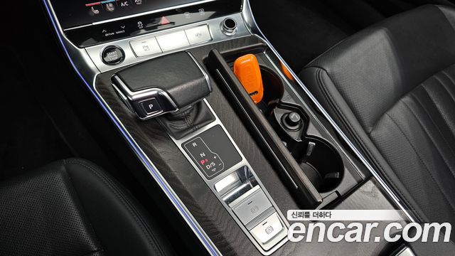 Audi A6 2021 — photo 9