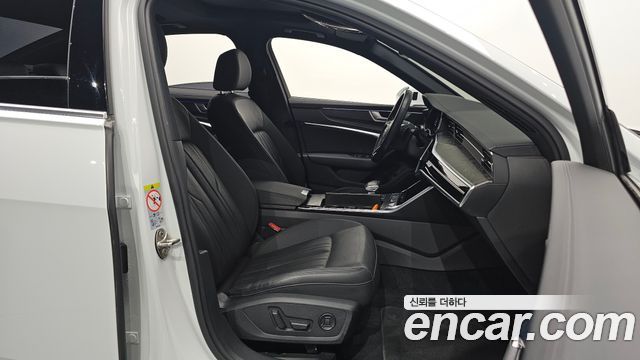 Audi A6 2021 — photo 10