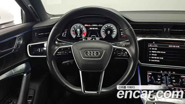 Audi A6 2021 — photo 13