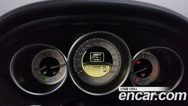 Mercedes-Benz CLS-Class 2012 — photo 8